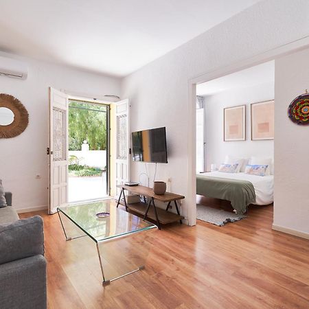 Villa Rosita Suites en Playa de la Malagueta con terraza Málaga Exterior foto