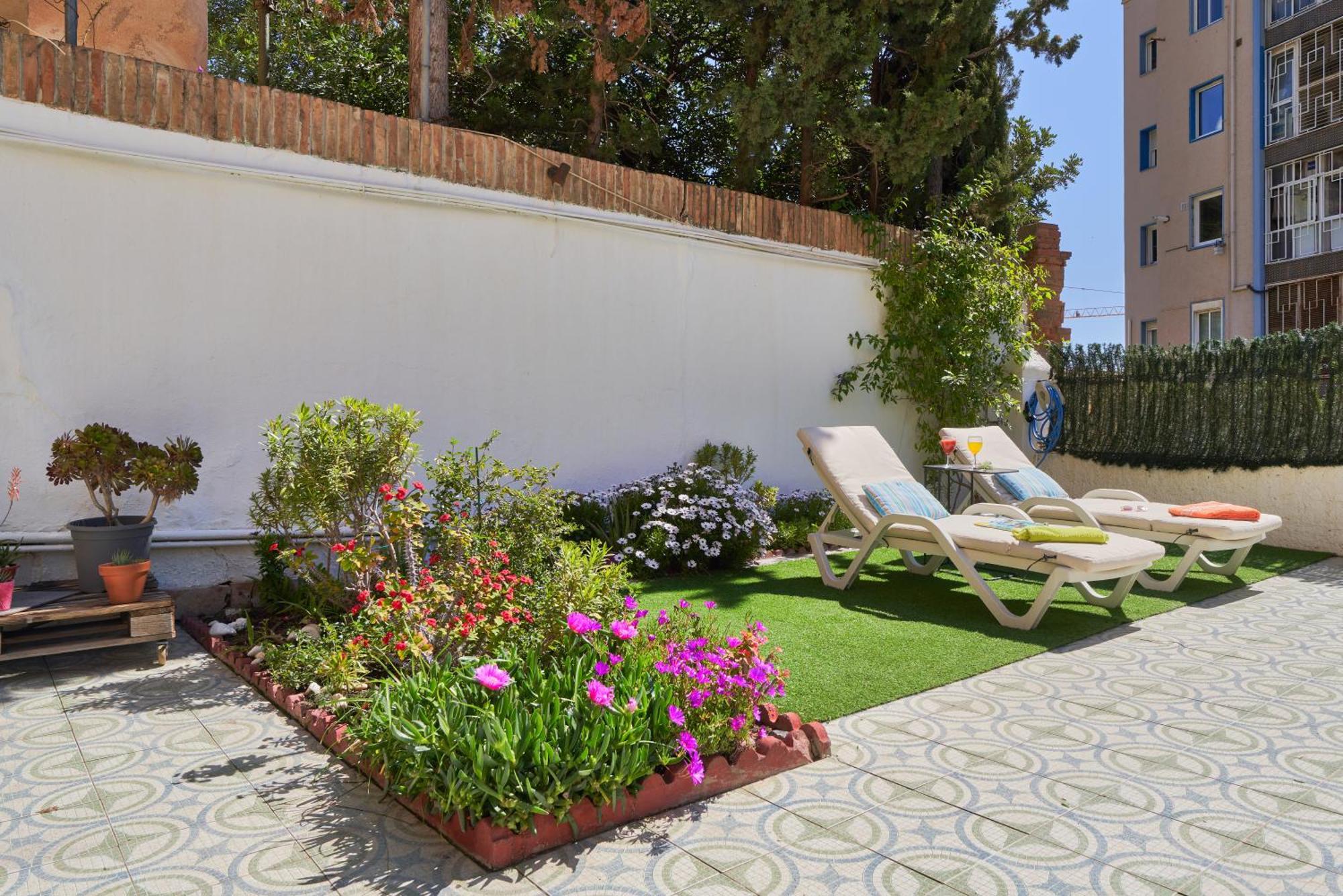 Villa Rosita Suites en Playa de la Malagueta con terraza Málaga Exterior foto